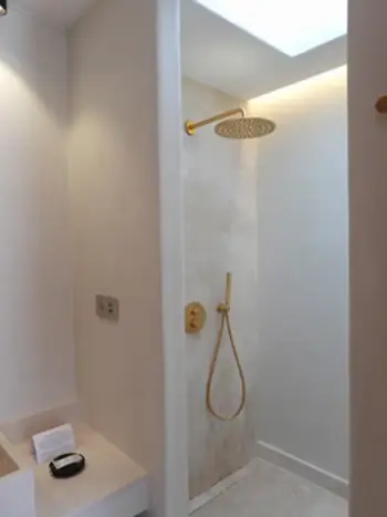 alojamiento-en-rodalquilar-Delux-6-5-baño